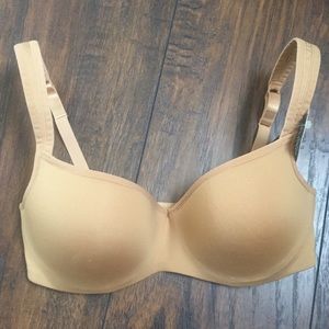 Le Mystère Tisha Bra